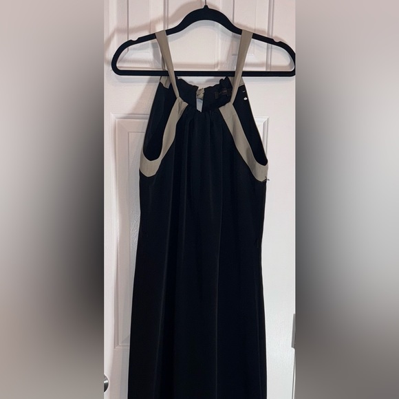 The Limited, Black and Beige Maxi Dress, ties around neck, 21 inch side splits S - Picture 12 of 16